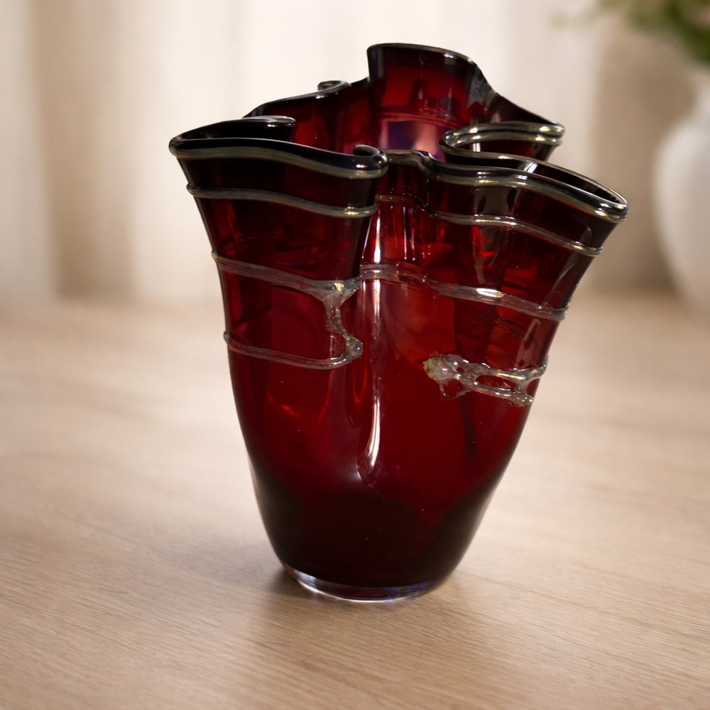 Paul Bendzunas handkerchief vase hand blown ruby red signed